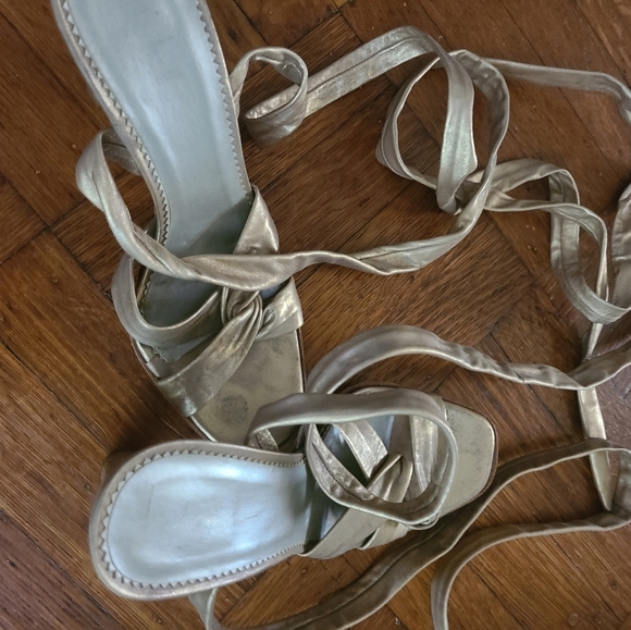 VINTAGE Nicole Miller tie gold leather sandles Hp🔥🔥🔥🔥 - Picture 7 of 8